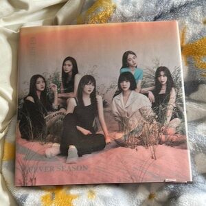 GFRIEND 7th Mini Album “Fever Season”